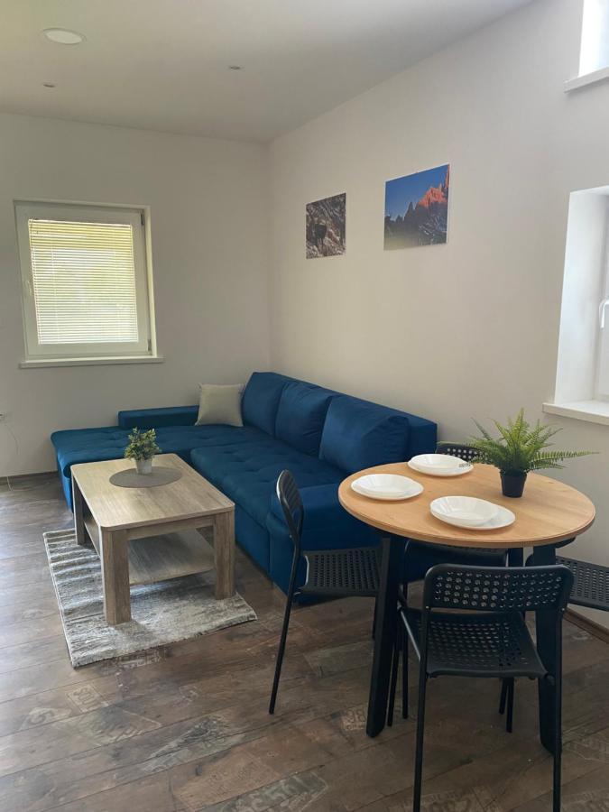 Apartma Stres Apartment *